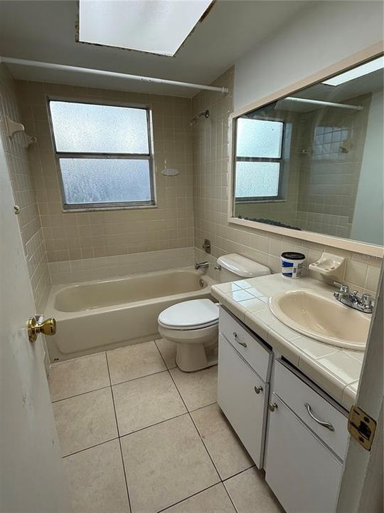 For Sale: $205,000 (2 beds, 2 baths, 1295 Square Feet)