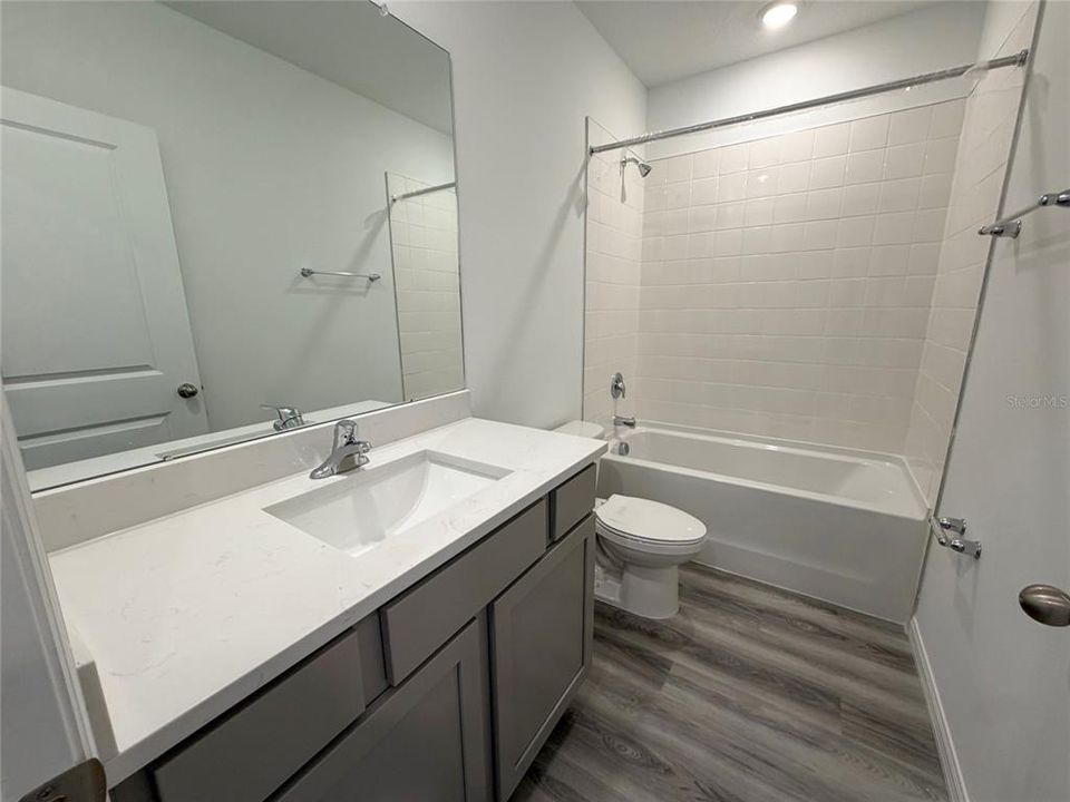 En Renta: $2,200 (3 camas, 2 baños, 1665 Pies cuadrados)