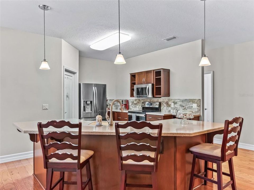 待售: $749,000 (3 贝兹, 2 浴室, 1806 平方英尺)