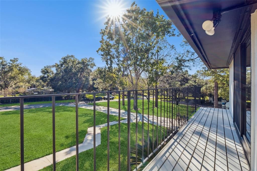 For Sale: $990,000 (5 beds, 3 baths, 3044 Square Feet)