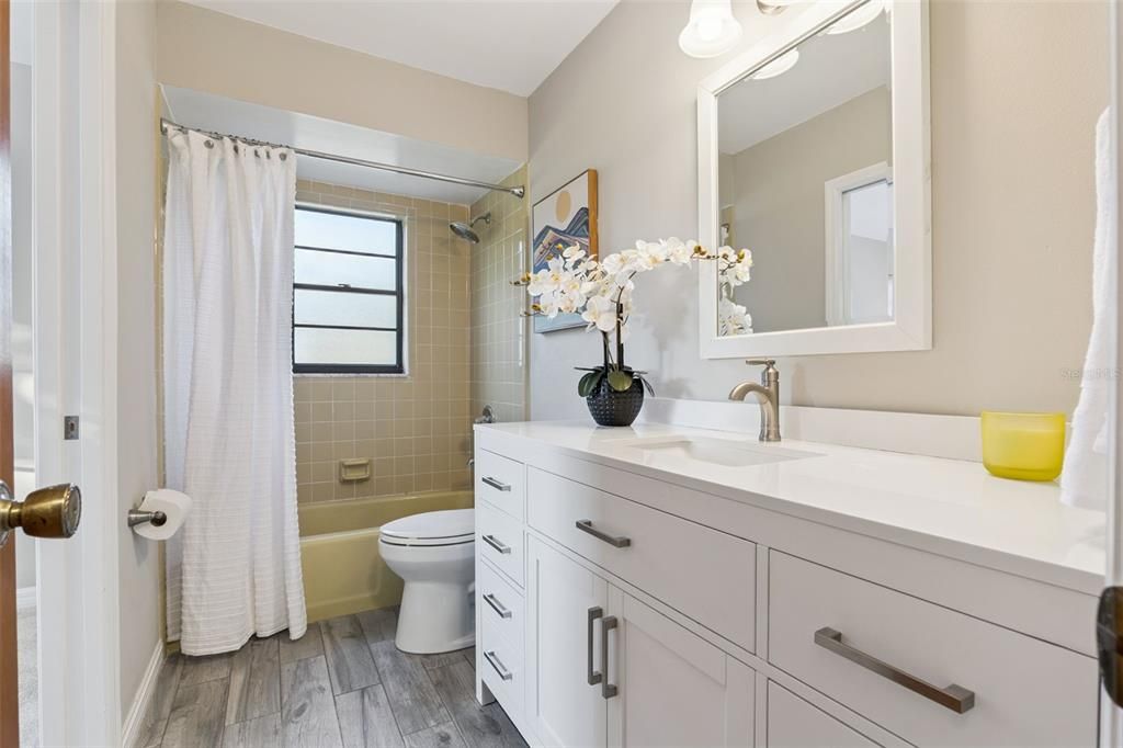 For Sale: $990,000 (5 beds, 3 baths, 3044 Square Feet)