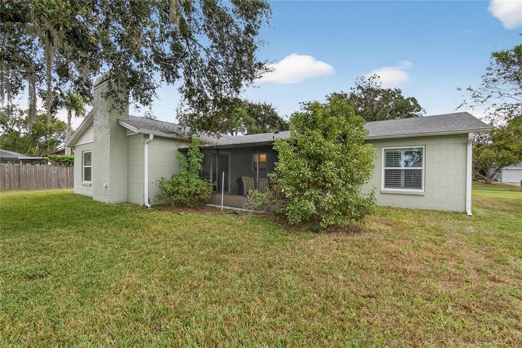 На продажу: $449,900 (3 спален, 2 ванн, 1575 Квадратных фут)