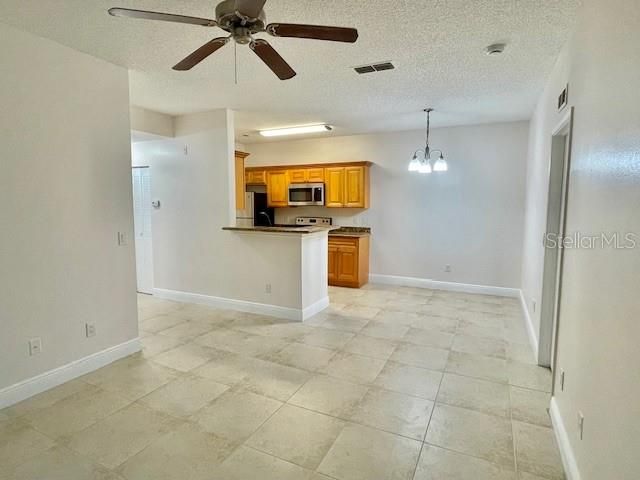 For Rent: $1,695 (2 beds, 2 baths, 954 Square Feet)
