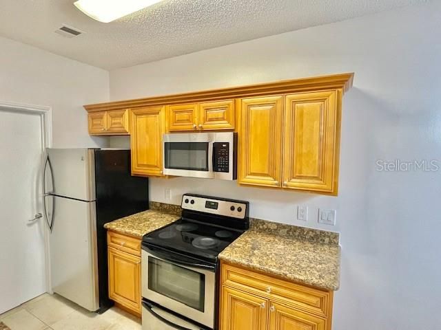 For Rent: $1,695 (2 beds, 2 baths, 954 Square Feet)