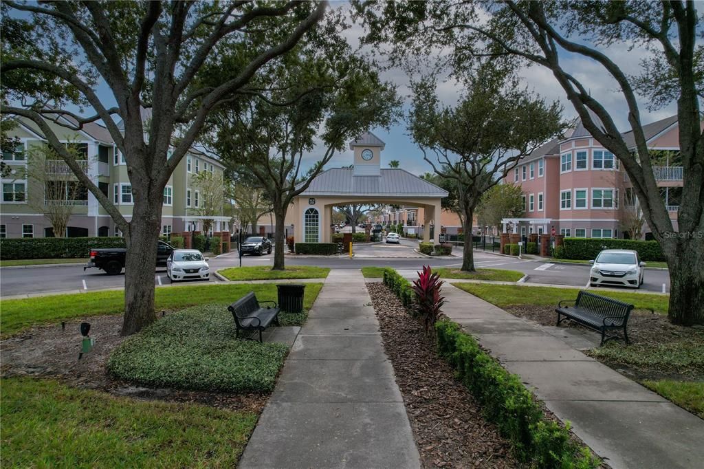 For Sale: $159,900 (1 beds, 1 baths, 945 Square Feet)