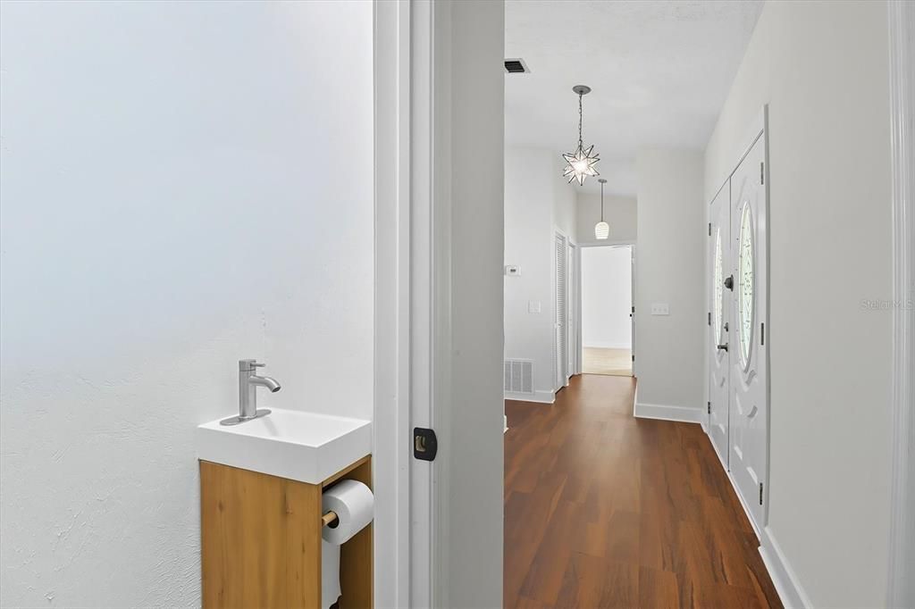 For Sale: $360,000 (3 beds, 2 baths, 1868 Square Feet)