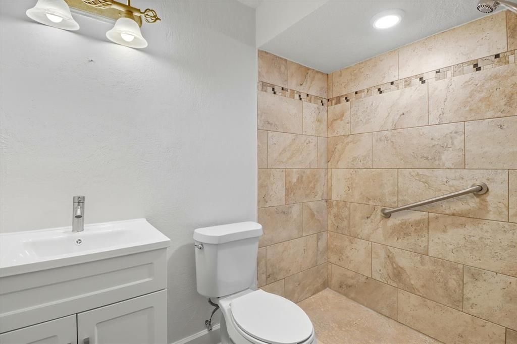 For Sale: $360,000 (3 beds, 2 baths, 1868 Square Feet)