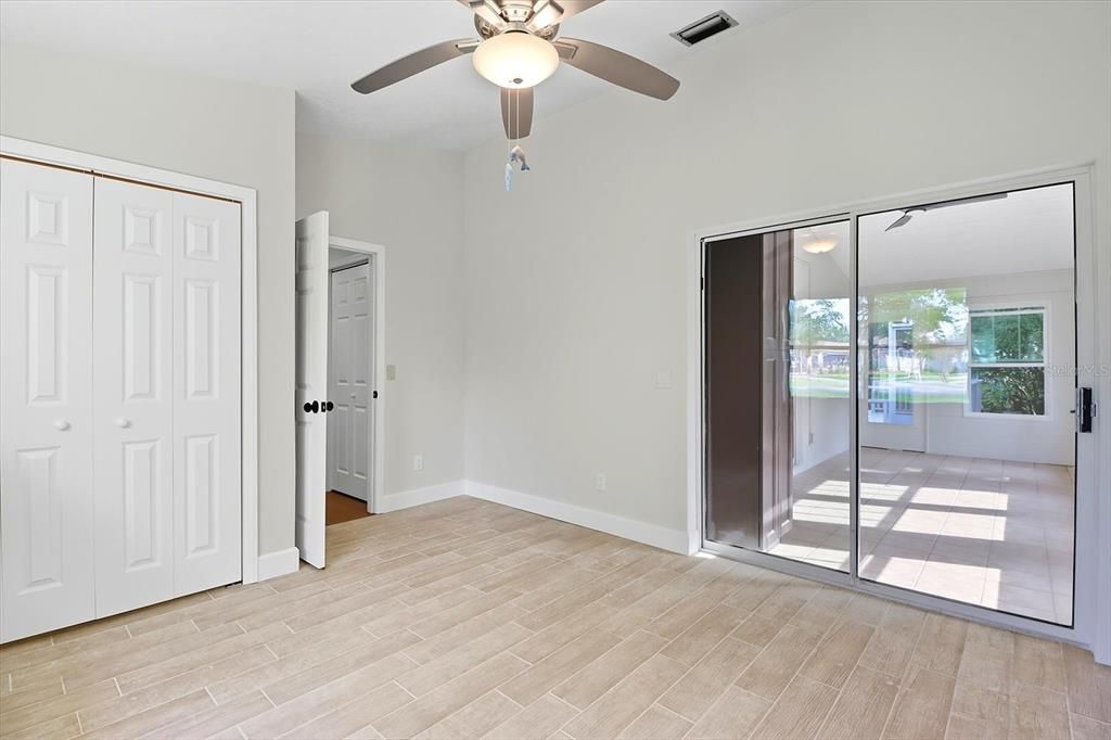 For Sale: $360,000 (3 beds, 2 baths, 1868 Square Feet)