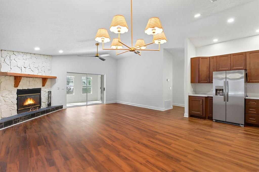 For Sale: $360,000 (3 beds, 2 baths, 1868 Square Feet)