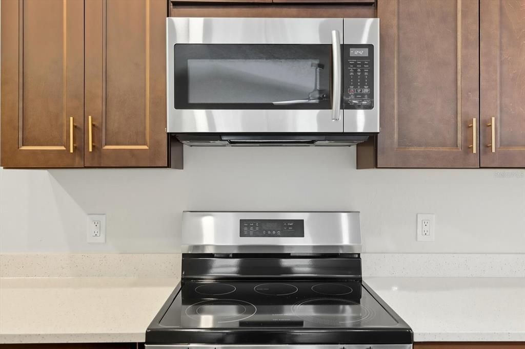 For Sale: $360,000 (3 beds, 2 baths, 1868 Square Feet)