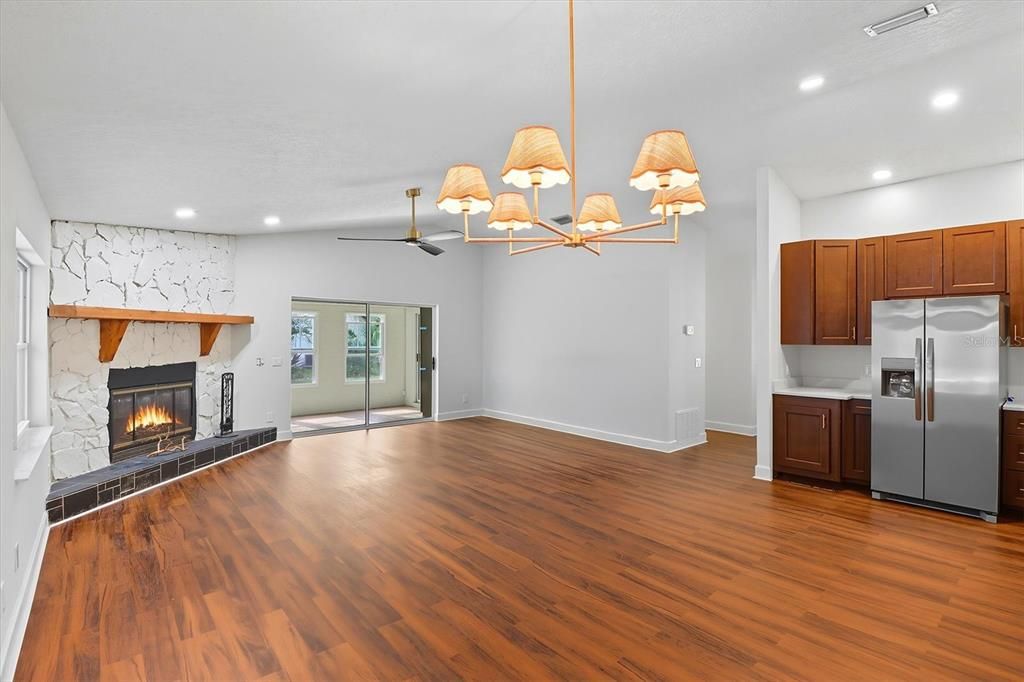 For Sale: $360,000 (3 beds, 2 baths, 1868 Square Feet)