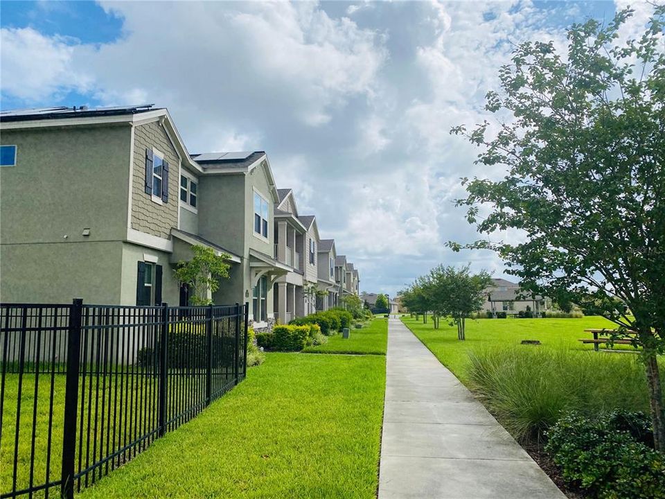 出租: $3,199 (4 贝兹, 3 浴室, 2477 平方英尺)