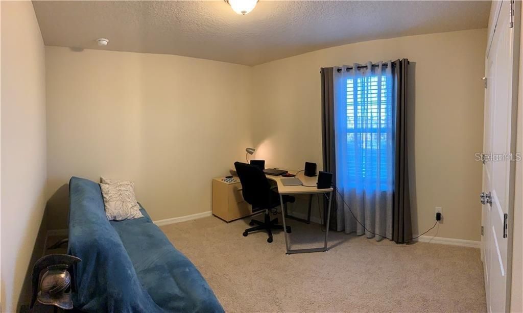 出租: $3,199 (4 贝兹, 3 浴室, 2477 平方英尺)