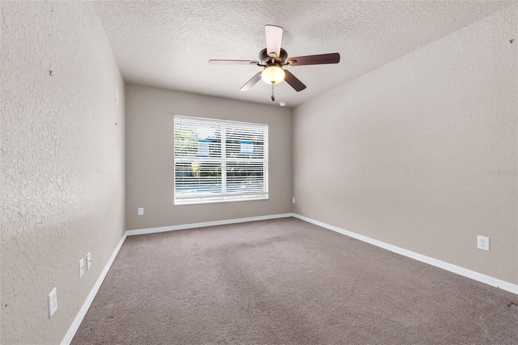 待售: $259,900 (3 贝兹, 2 浴室, 1437 平方英尺)