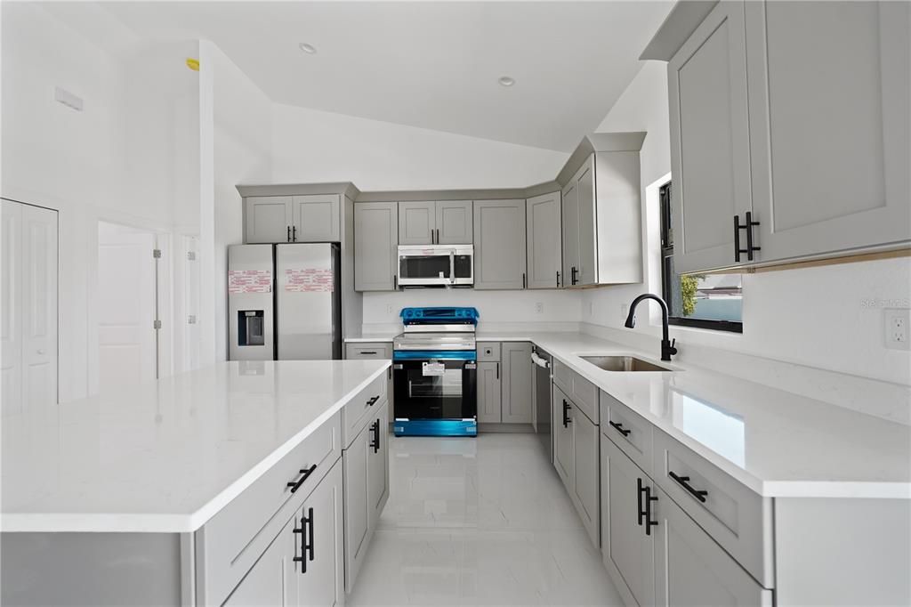 For Sale: $498,000 (4 beds, 2 baths, 1658 Square Feet)