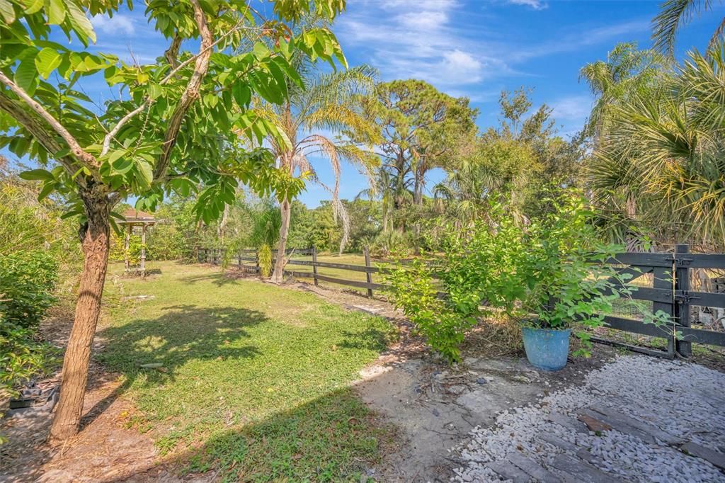 For Sale: $1,197,000 (4 beds, 3 baths, 2770 Square Feet)