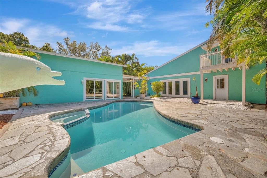 For Sale: $1,197,000 (4 beds, 3 baths, 2770 Square Feet)