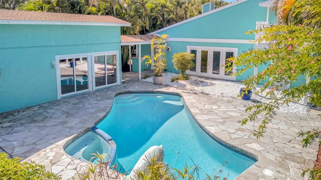 For Sale: $1,197,000 (4 beds, 3 baths, 2770 Square Feet)