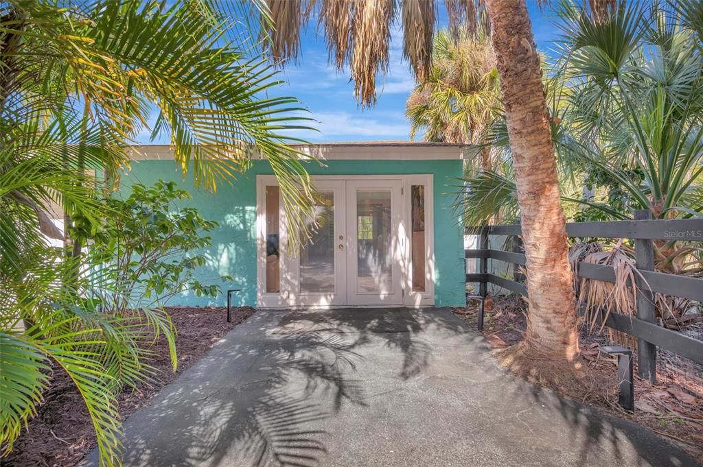 For Sale: $1,197,000 (4 beds, 3 baths, 2770 Square Feet)