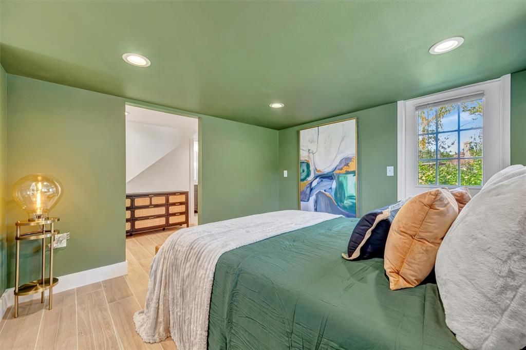 For Sale: $1,197,000 (4 beds, 3 baths, 2770 Square Feet)