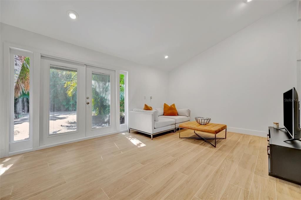 For Sale: $1,197,000 (4 beds, 3 baths, 2770 Square Feet)