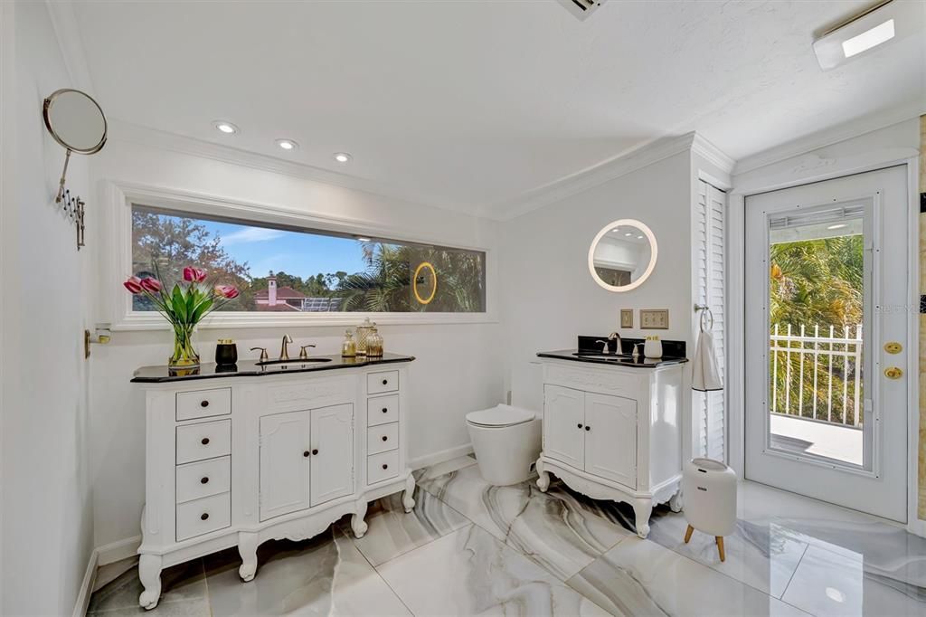 For Sale: $1,197,000 (4 beds, 3 baths, 2770 Square Feet)