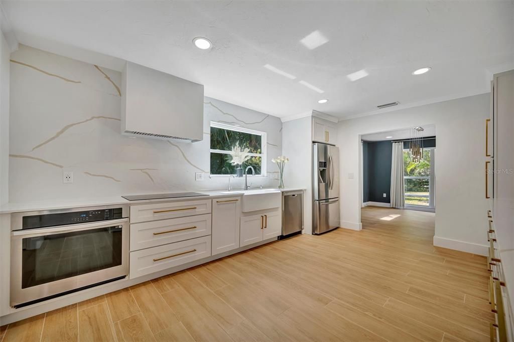 For Sale: $1,197,000 (4 beds, 3 baths, 2770 Square Feet)