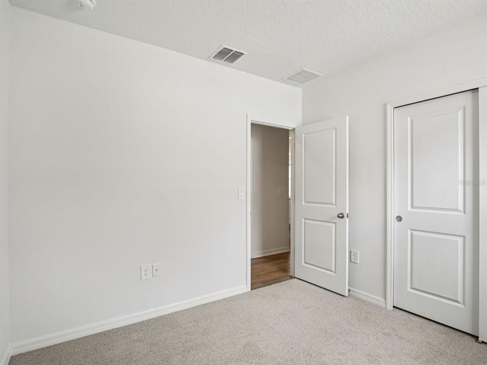 На продажу: $278,980 (3 спален, 2 ванн, 1269 Квадратных фут)