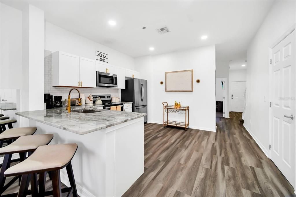 En Venta: $295,000 (3 camas, 3 baños, 1494 Pies cuadrados)