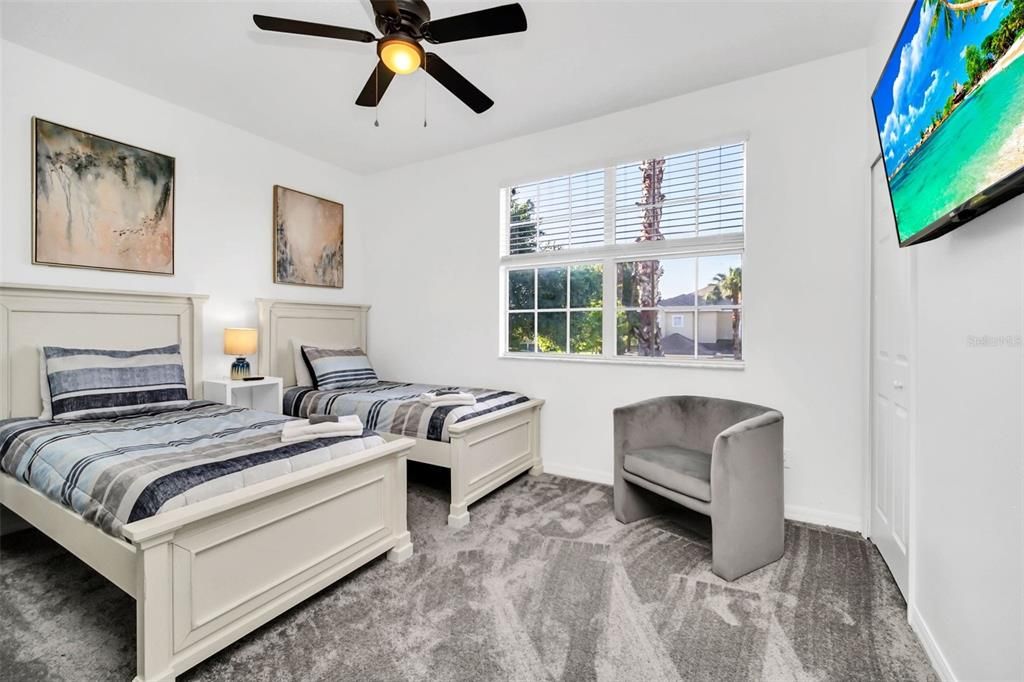 En Venta: $295,000 (3 camas, 3 baños, 1494 Pies cuadrados)