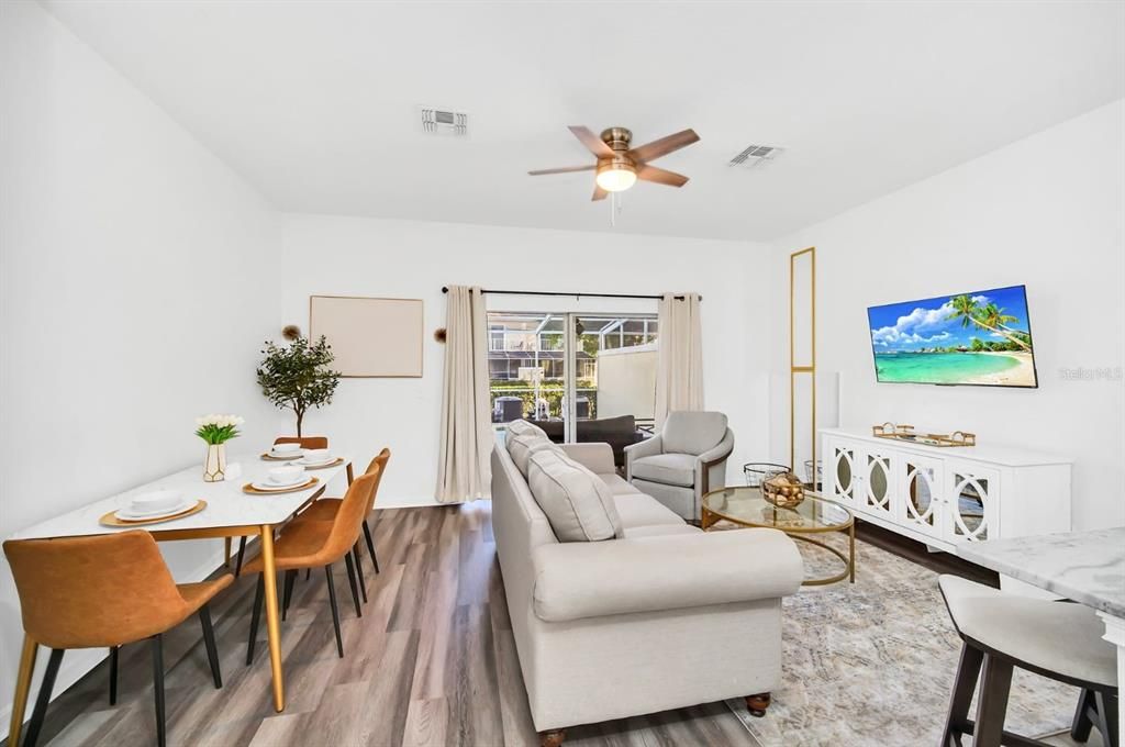 En Venta: $295,000 (3 camas, 3 baños, 1494 Pies cuadrados)