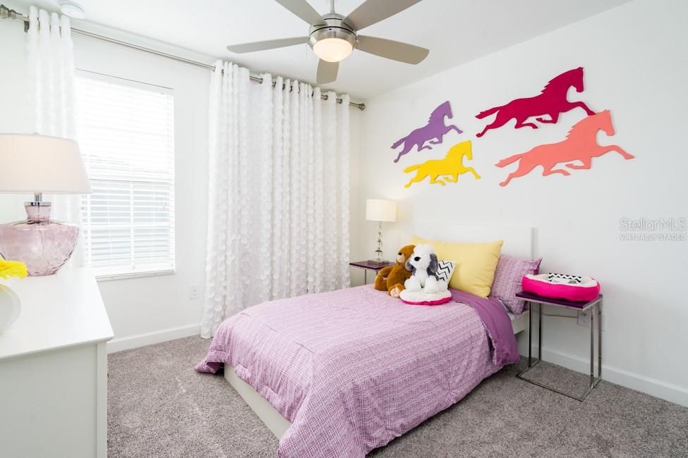 Activo con contrato: $546,340 (5 camas, 3 baños, 2643 Pies cuadrados)