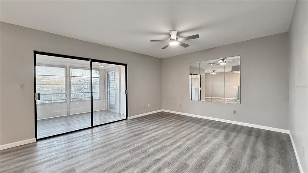 For Rent: $1,400 (2 beds, 2 baths, 1017 Square Feet)