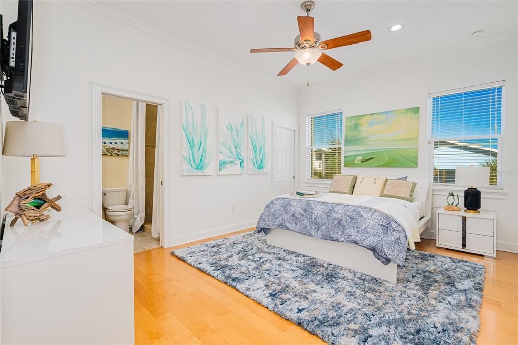 待售: $1,699,000 (5 贝兹, 4 浴室, 4472 平方英尺)