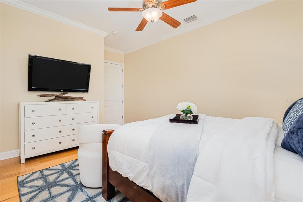 待售: $1,699,000 (5 贝兹, 4 浴室, 4472 平方英尺)