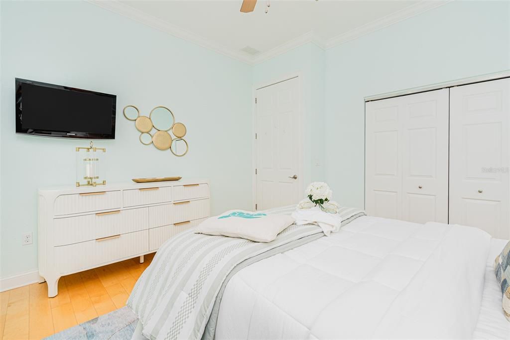 待售: $1,699,000 (5 贝兹, 4 浴室, 4472 平方英尺)