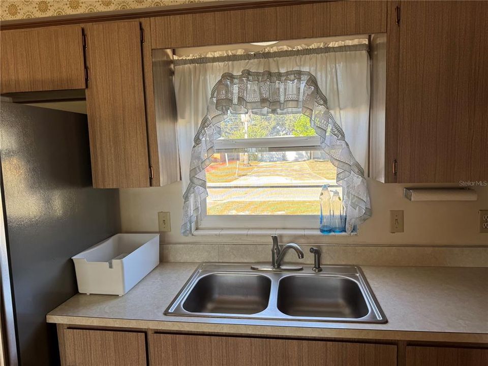 На продажу: $256,900 (3 спален, 2 ванн, 1254 Квадратных фут)