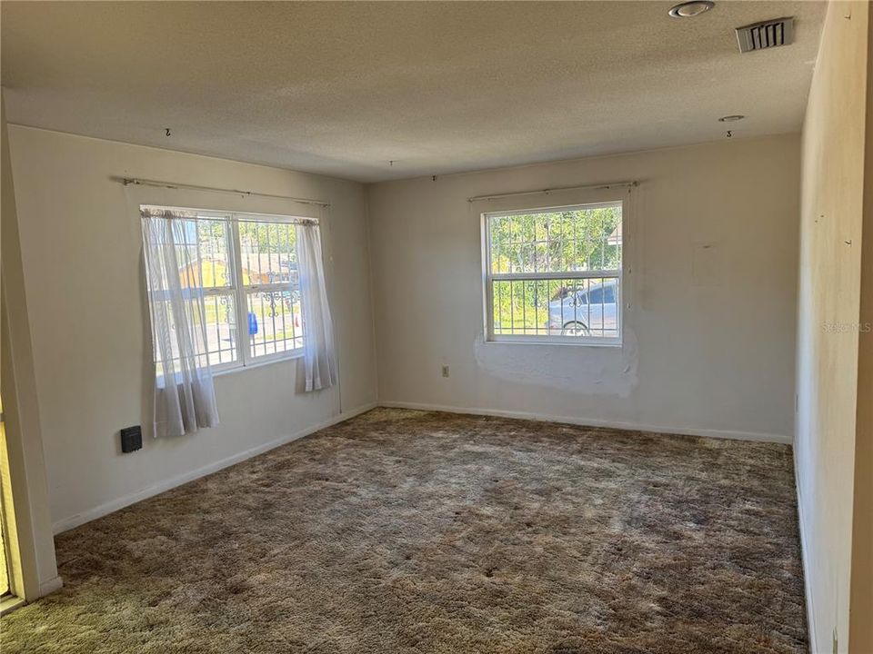 На продажу: $256,900 (3 спален, 2 ванн, 1254 Квадратных фут)