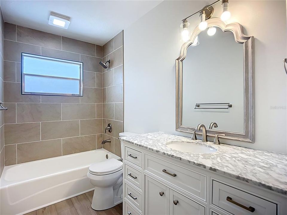 En Renta: $2,490 (3 camas, 2 baños, 1784 Pies cuadrados)