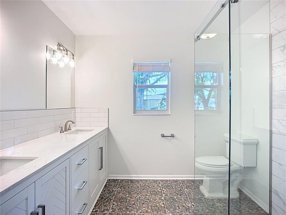 En Renta: $2,490 (3 camas, 2 baños, 1784 Pies cuadrados)