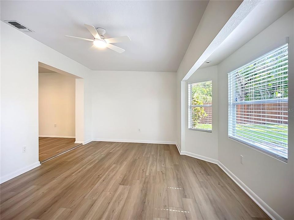 En Renta: $2,490 (3 camas, 2 baños, 1784 Pies cuadrados)