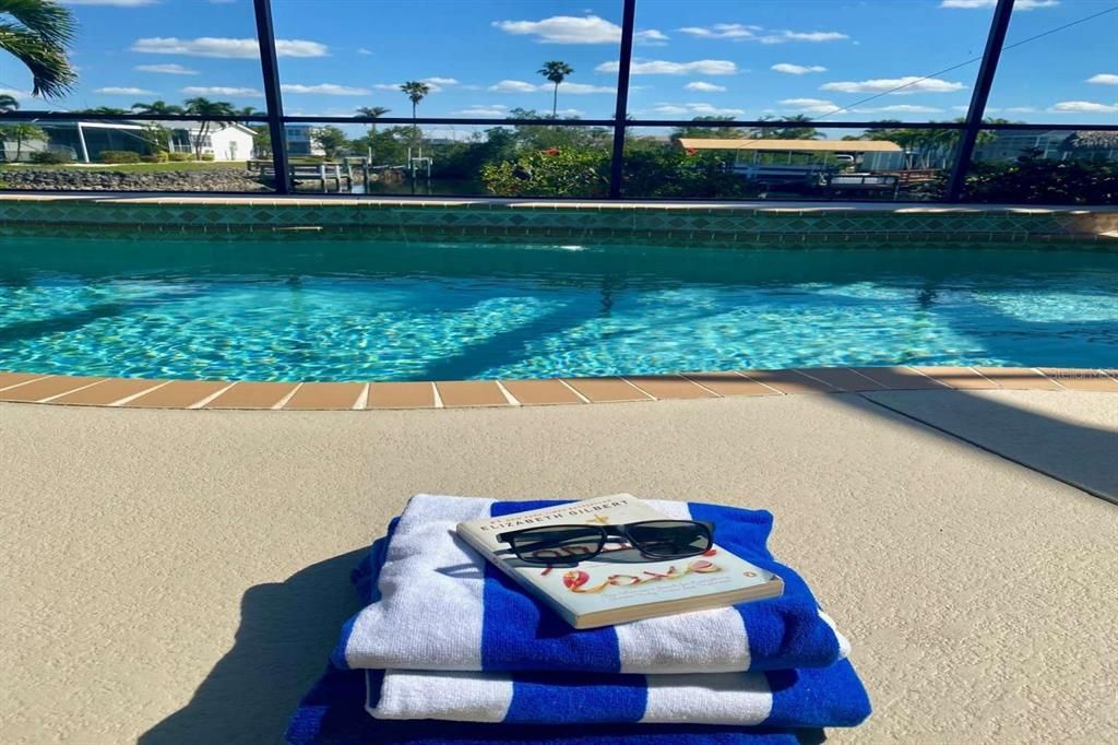 For Sale: $729,000 (3 beds, 2 baths, 2009 Square Feet)