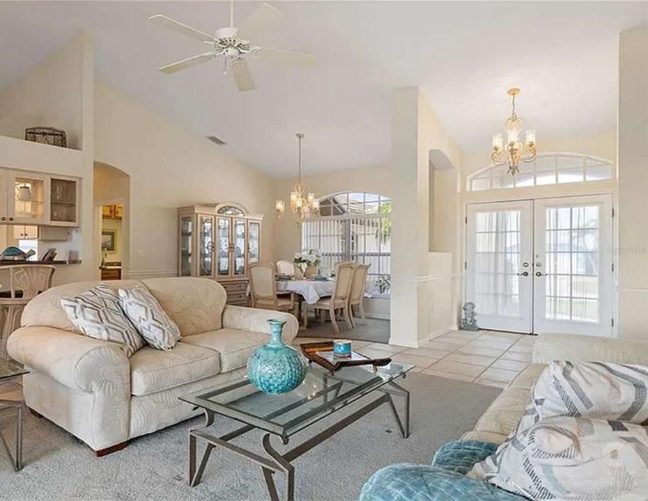 For Sale: $729,000 (3 beds, 2 baths, 2009 Square Feet)