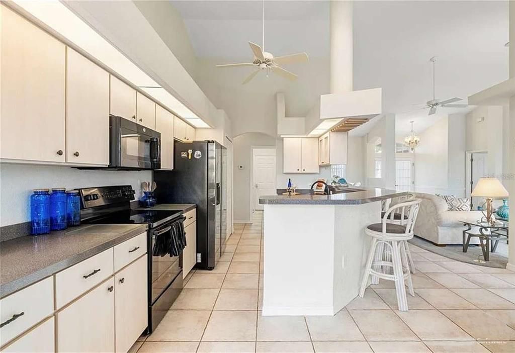 For Sale: $729,000 (3 beds, 2 baths, 2009 Square Feet)