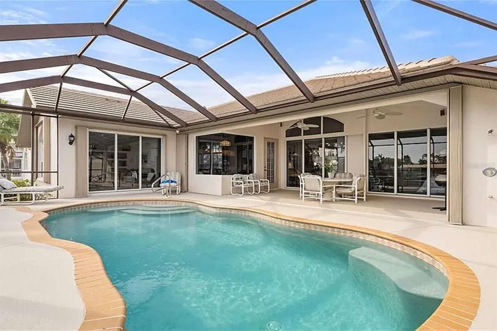 For Sale: $729,000 (3 beds, 2 baths, 2009 Square Feet)