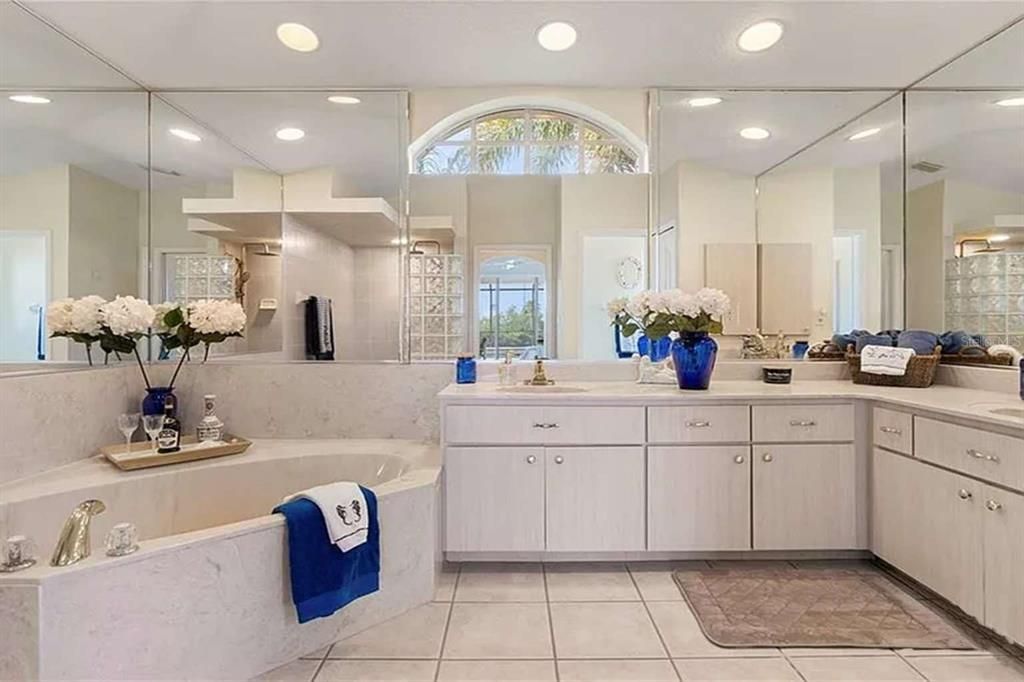 For Sale: $729,000 (3 beds, 2 baths, 2009 Square Feet)