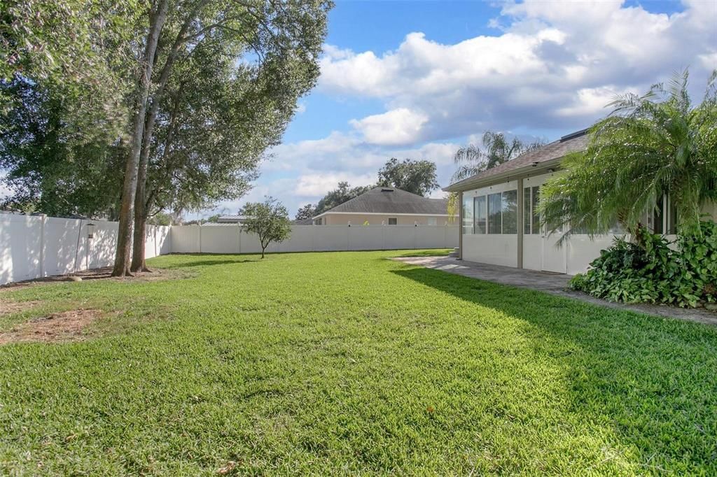 For Sale: $389,000 (4 beds, 2 baths, 1842 Square Feet)