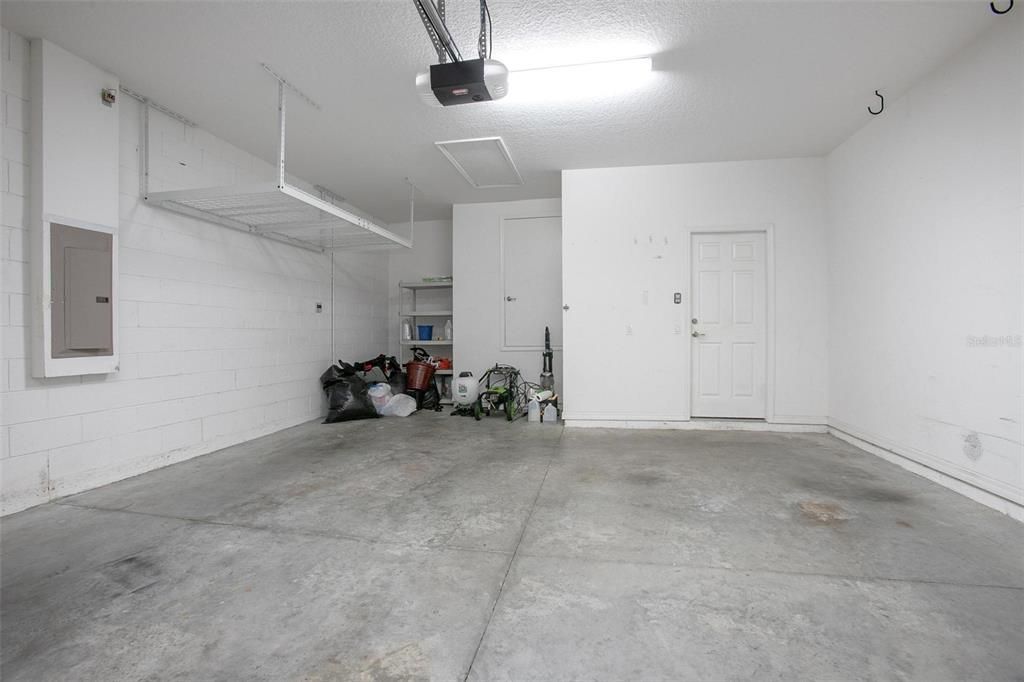 For Sale: $389,000 (4 beds, 2 baths, 1842 Square Feet)