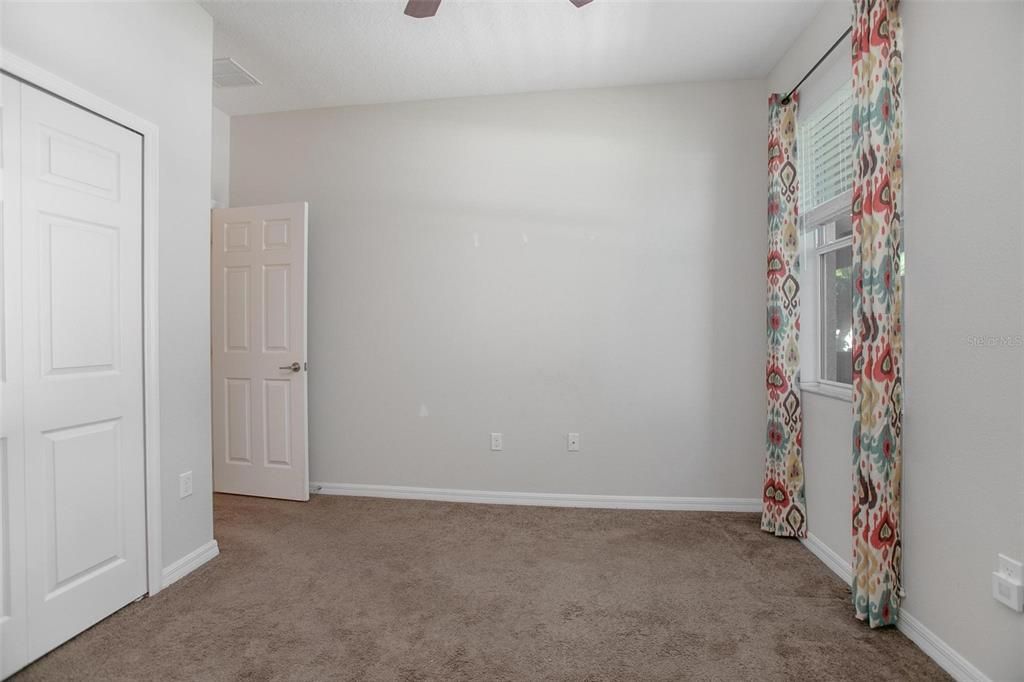 For Sale: $389,000 (4 beds, 2 baths, 1842 Square Feet)