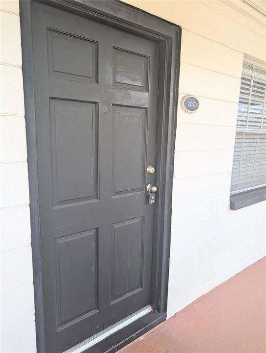 For Sale: $177,000 (1 beds, 1 baths, 600 Square Feet)